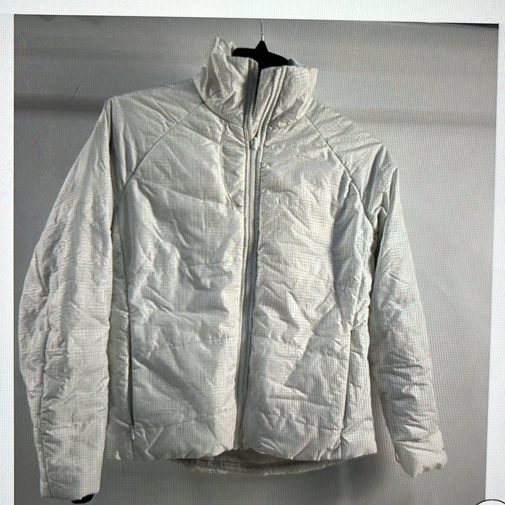 Large White Columbia puffer jacket
